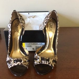 Carlos Santana roulette-brown leopard